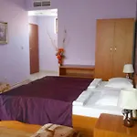 Guest Sveti Nikola بوموري
